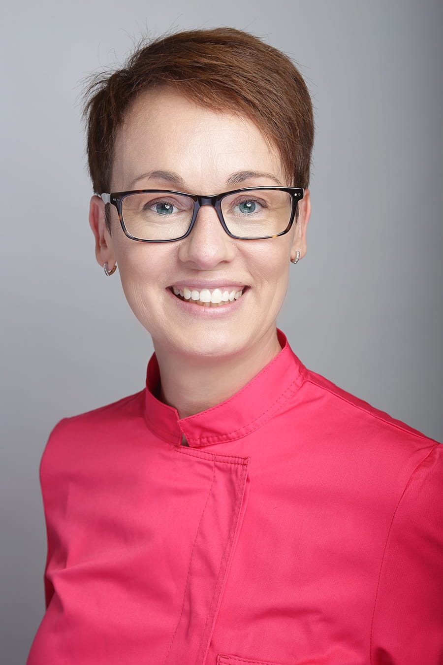 Dr. Anita Gábor