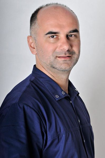 Dr. Peter Gyuricza